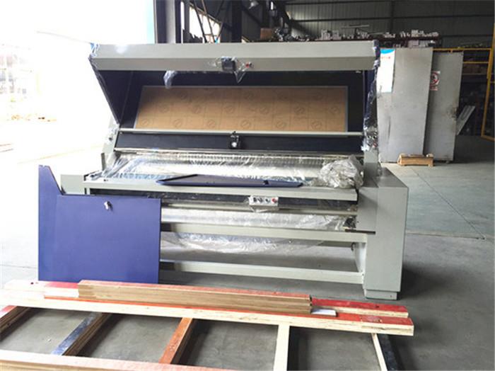 Machine d'inspection de tissu.jpg